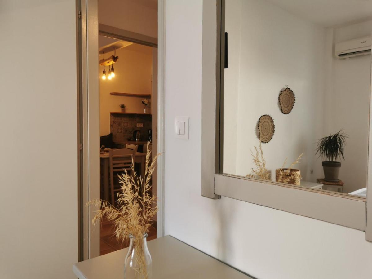 Helen'S Minimal Studios & Apartments Alikí Kültér fotó